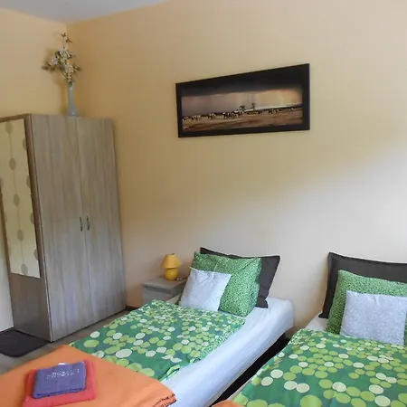 旅馆 埃克斯特拉博克耶杜维纳耶西亚旅舍